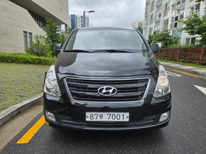 Hyundai Starex 5인승 밴 — foto 1