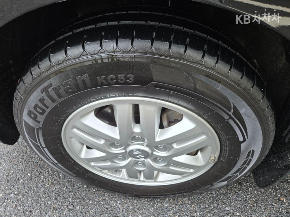 Hyundai Starex — miniaturë 10