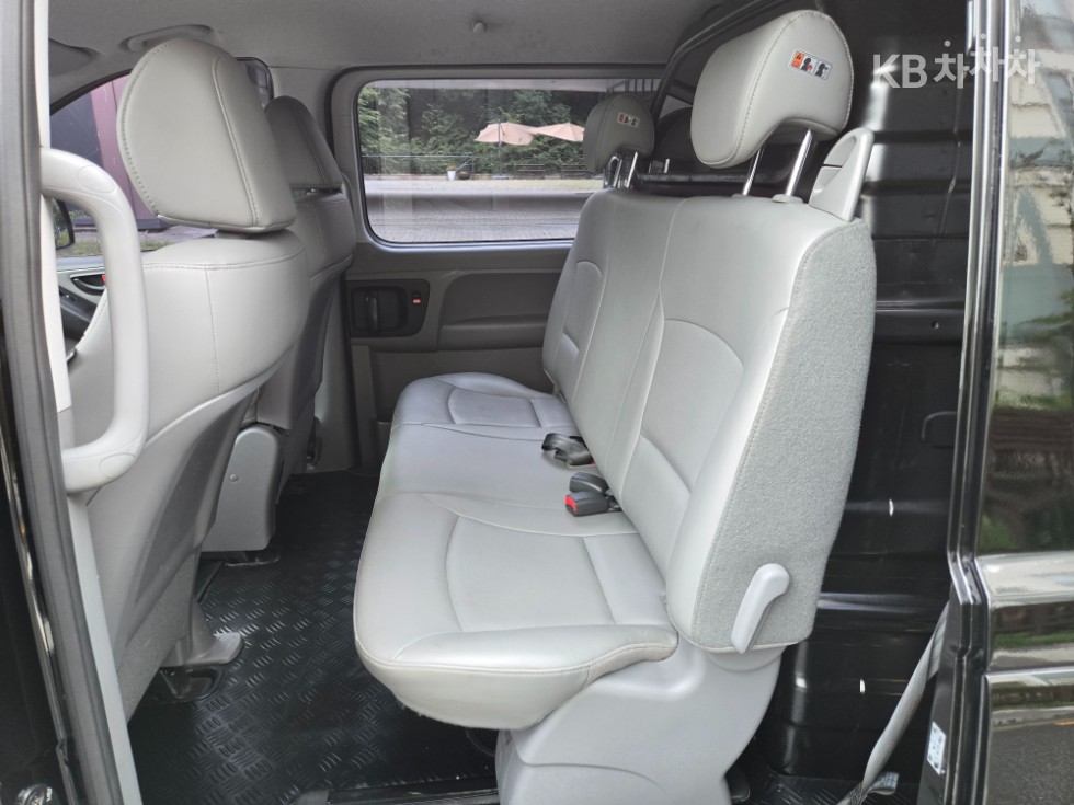 Hyundai Starex — miniaturë 12