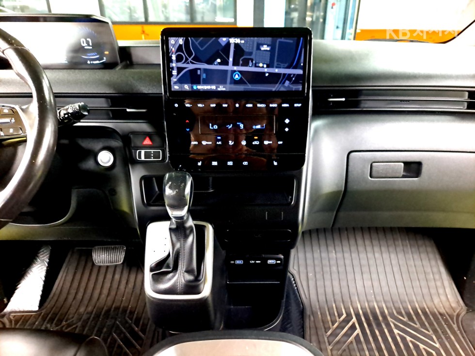 Hyundai Staria — miniaturë 11