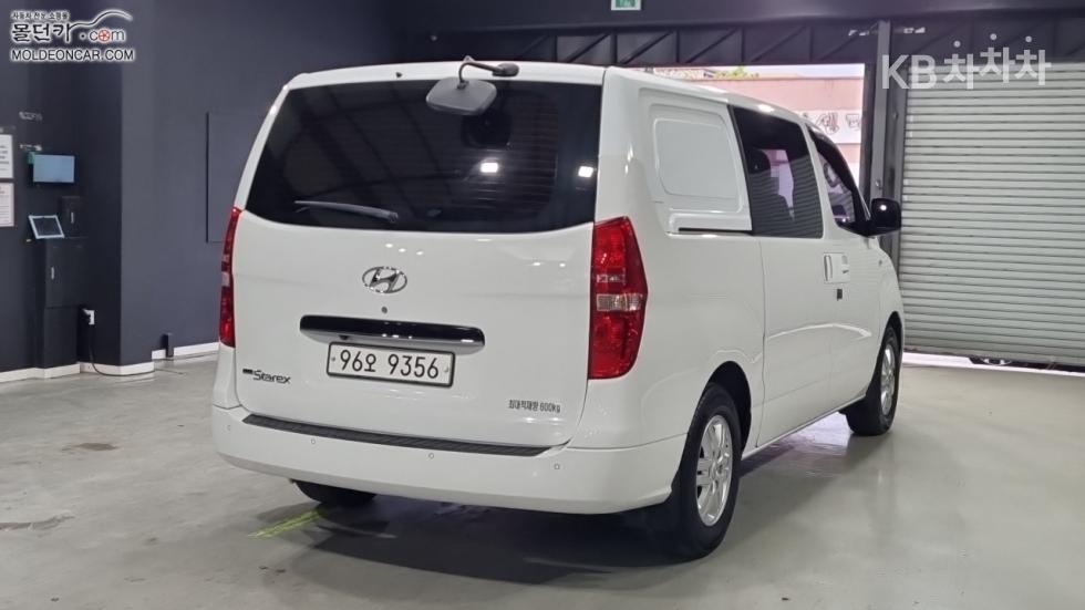 Hyundai Starex — miniaturë 2