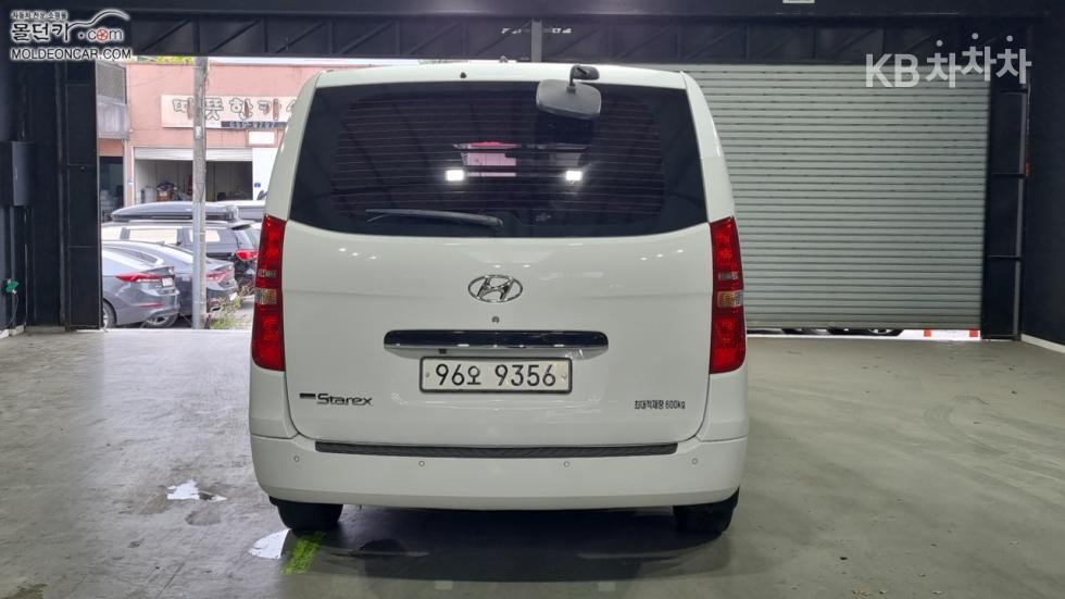 Hyundai Starex — miniaturë 4