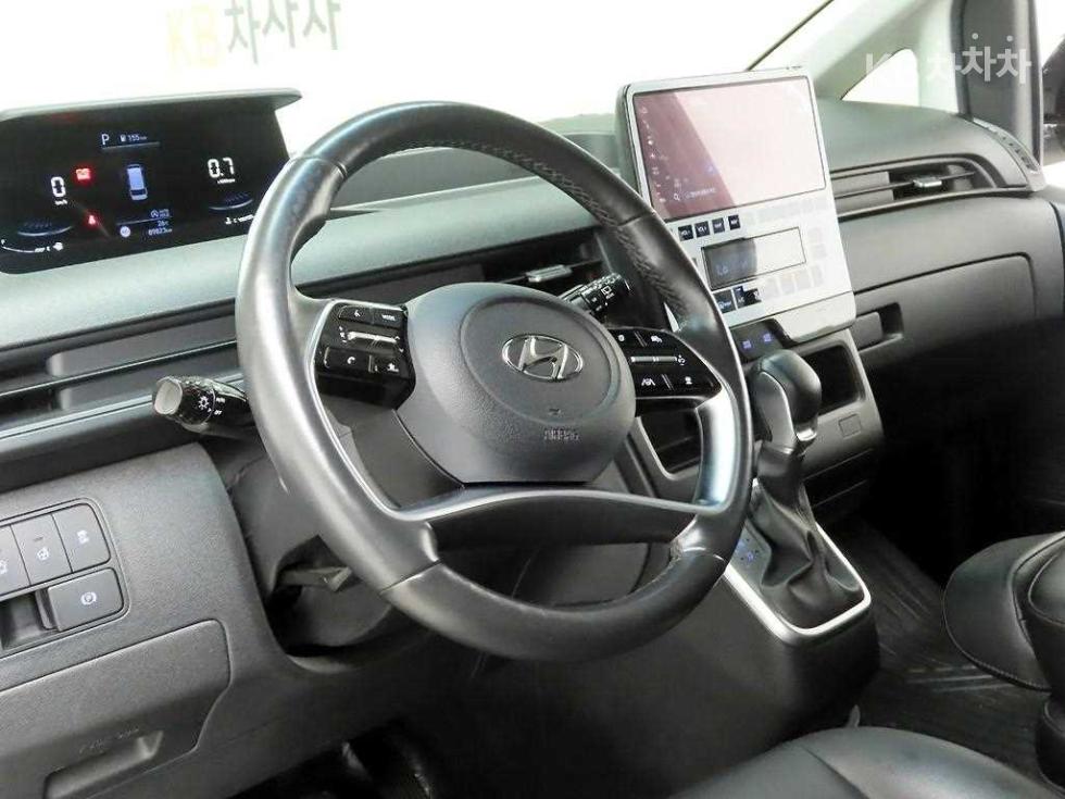 Hyundai Staria — miniaturë 6