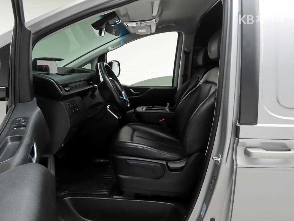 Hyundai Staria — miniaturë 7