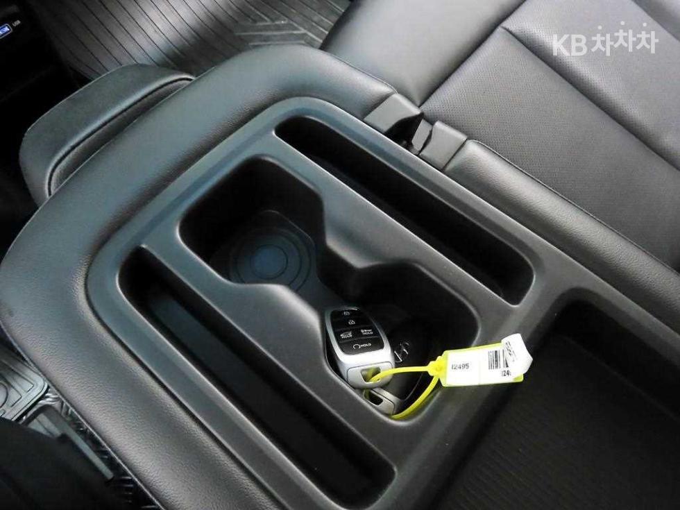 Hyundai Staria — miniaturë 14