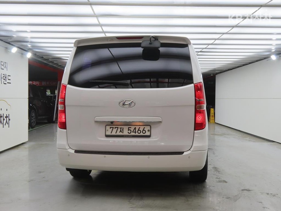 Hyundai Starex — miniaturë 3