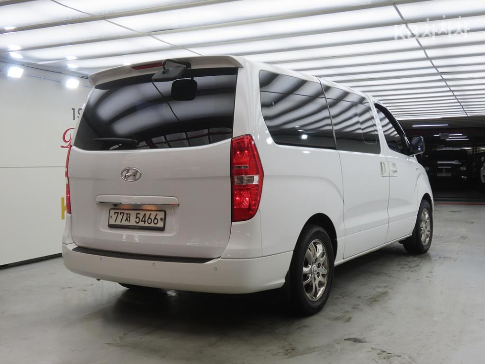 Hyundai Starex — miniaturë 4