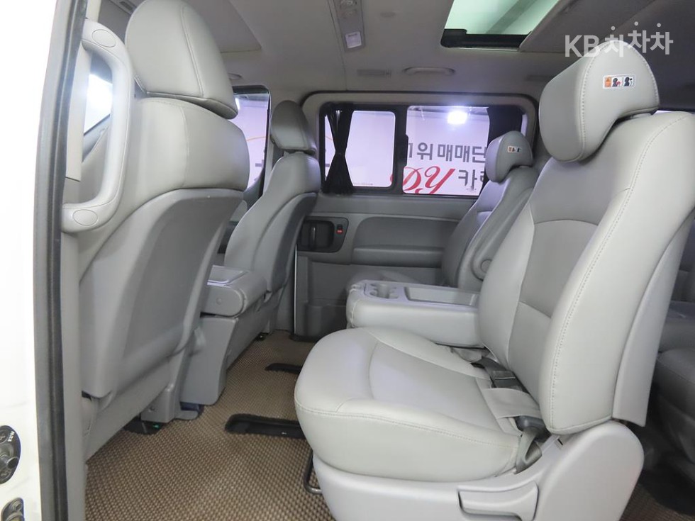 Hyundai Starex — miniaturë 6