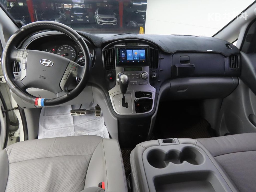 Hyundai Starex — miniaturë 7