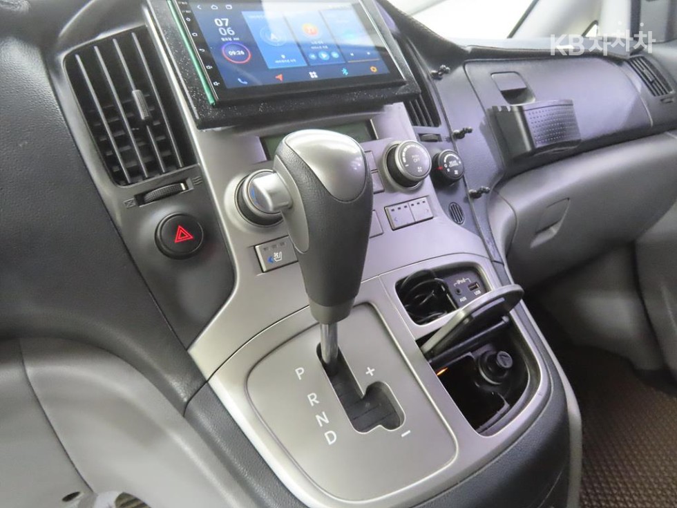 Hyundai Starex — miniaturë 11