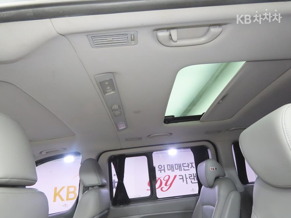 Hyundai Starex — miniaturë 15
