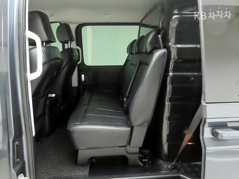 Hyundai Staria — miniaturë 15