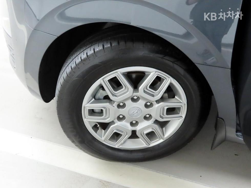 Hyundai Staria — miniaturë 19