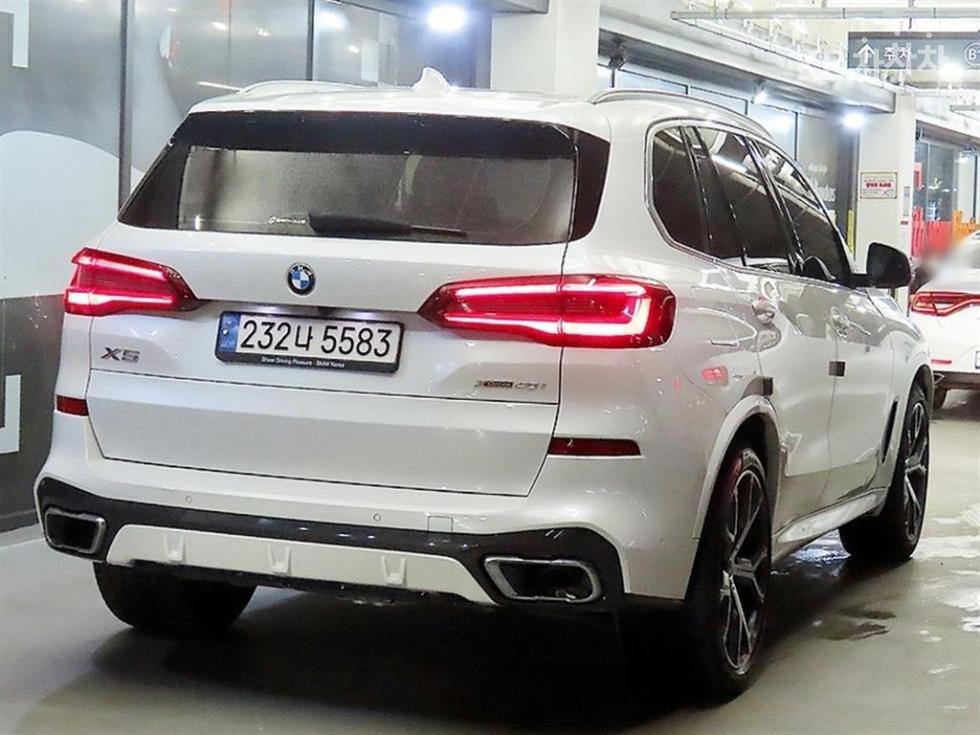 BMW X5 — miniaturë 4