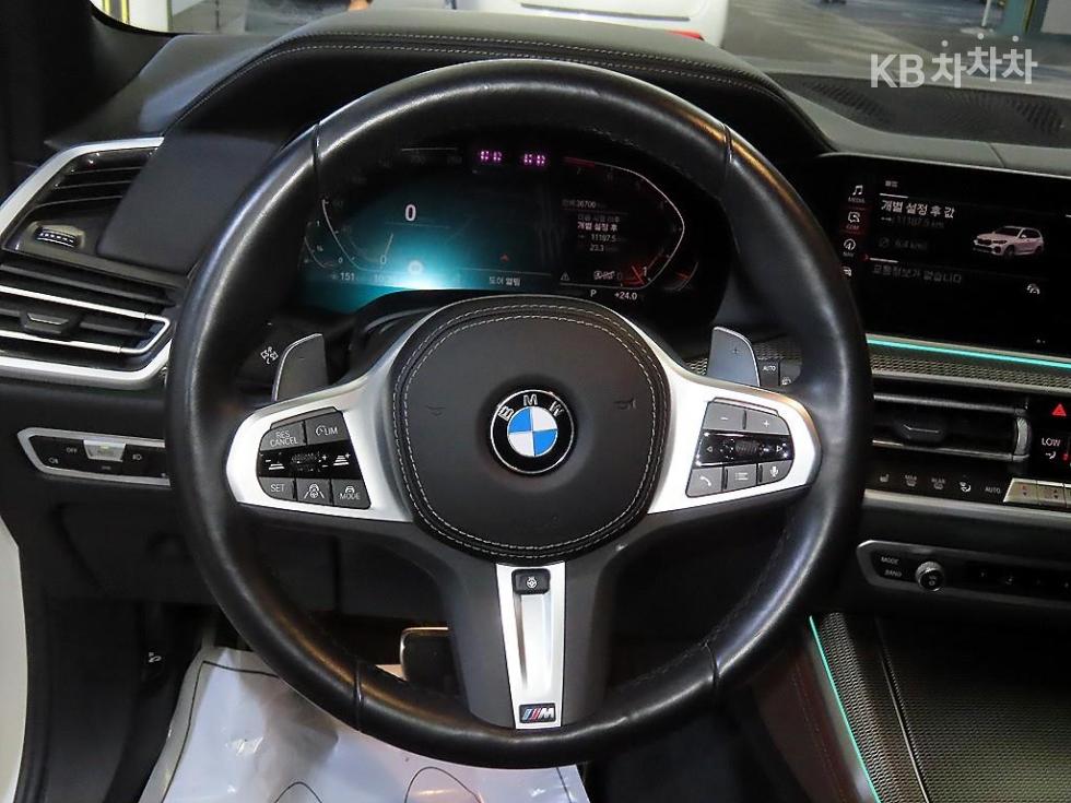 BMW X5 — miniaturë 8