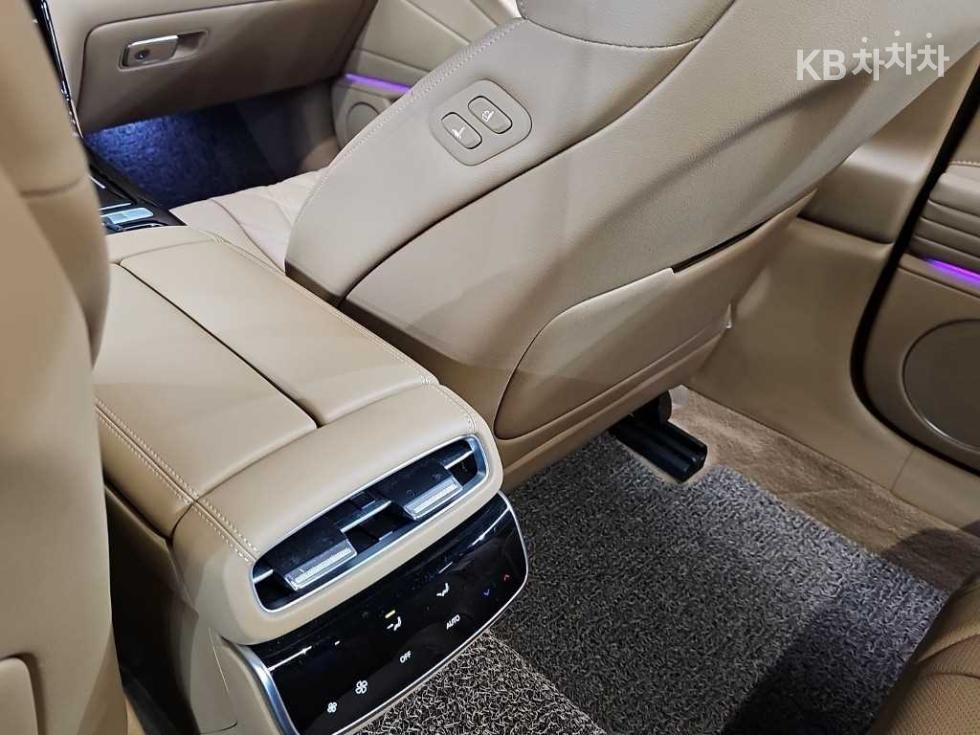 Genesis G80 — miniaturë 13