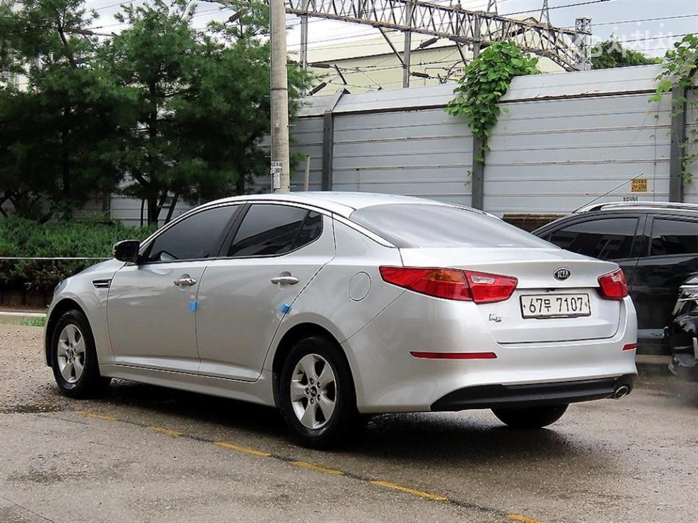 Kia K5 — miniaturë 3