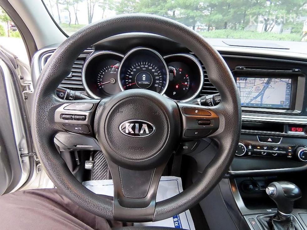 Kia K5 — miniaturë 8