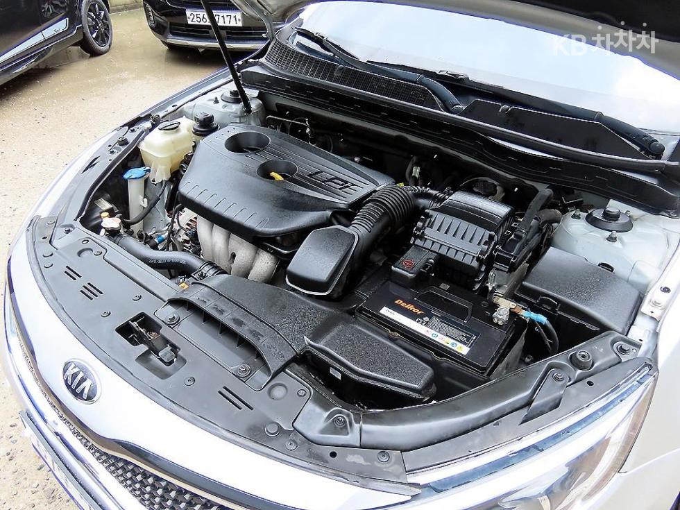 Kia K5 — miniaturë 17