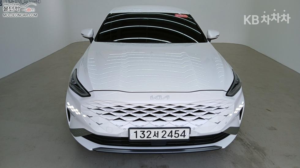 Kia K8 — miniaturë 3