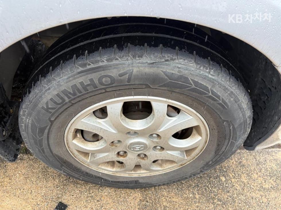 Hyundai Starex — miniaturë 14
