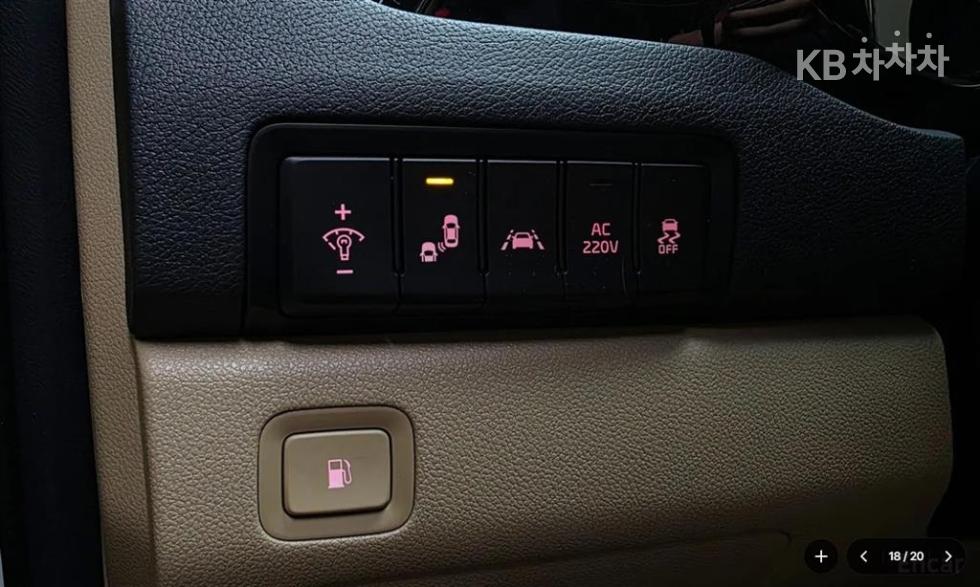 Kia Carnival — miniaturë 18