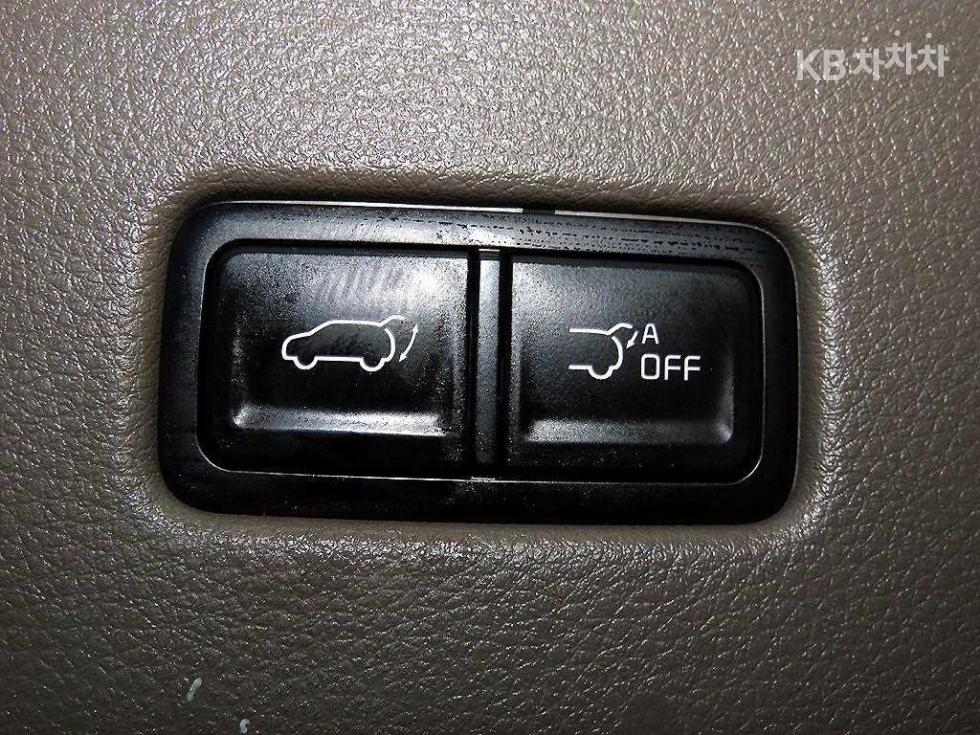 Kia Carnival — miniaturë 14