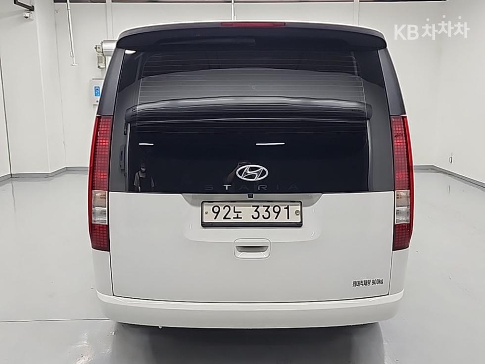 Hyundai Staria — miniaturë 3