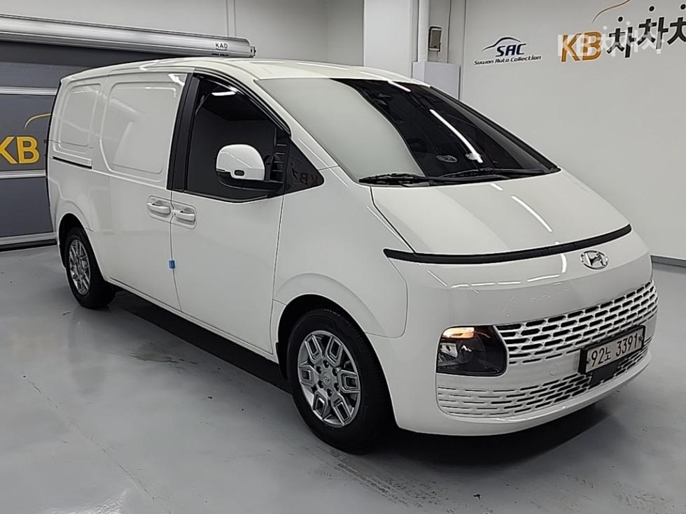 Hyundai Staria — miniaturë 4
