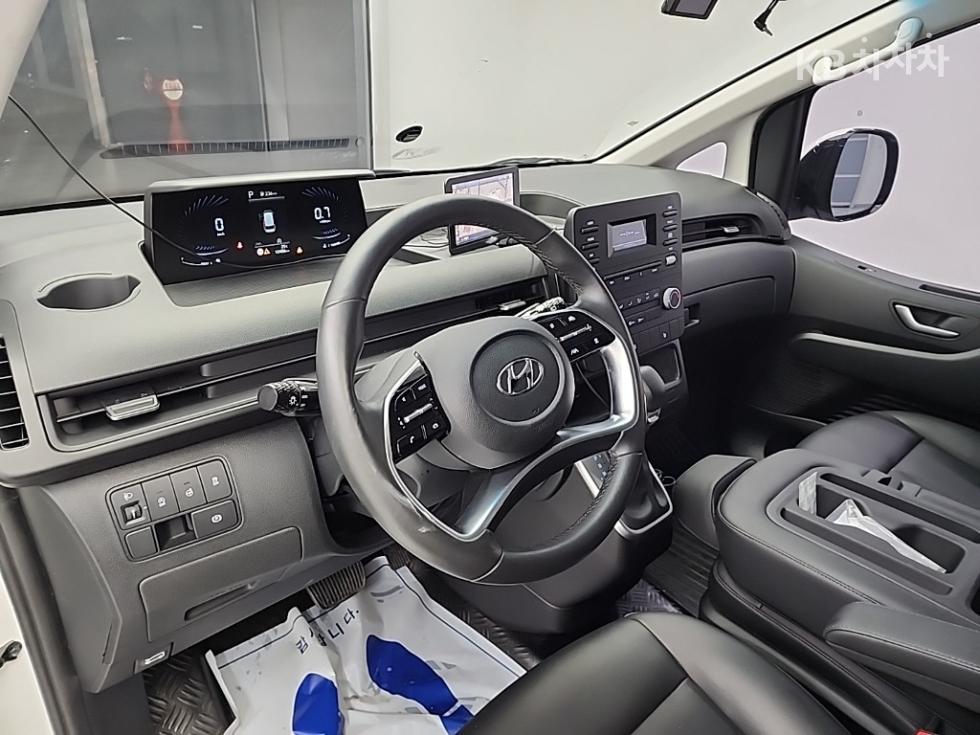 Hyundai Staria — miniaturë 7