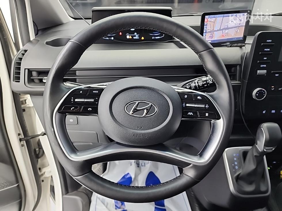 Hyundai Staria — miniaturë 9