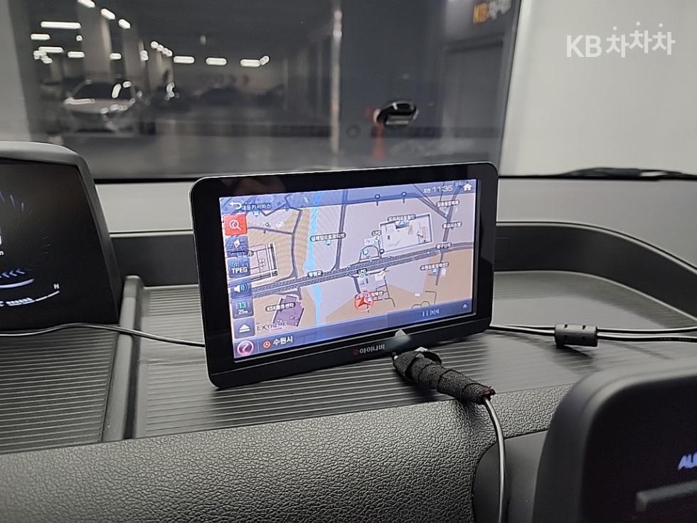 Hyundai Staria — miniaturë 13