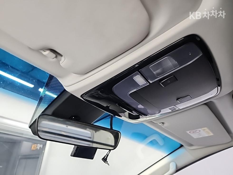Hyundai Staria — miniaturë 15