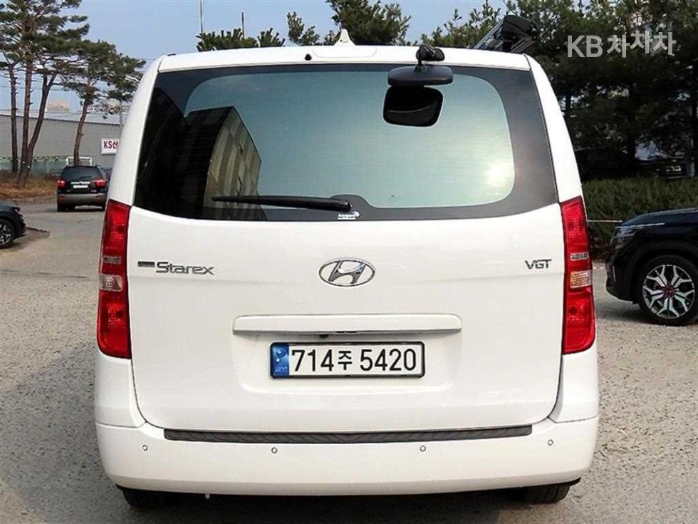 Hyundai Starex — miniaturë 4