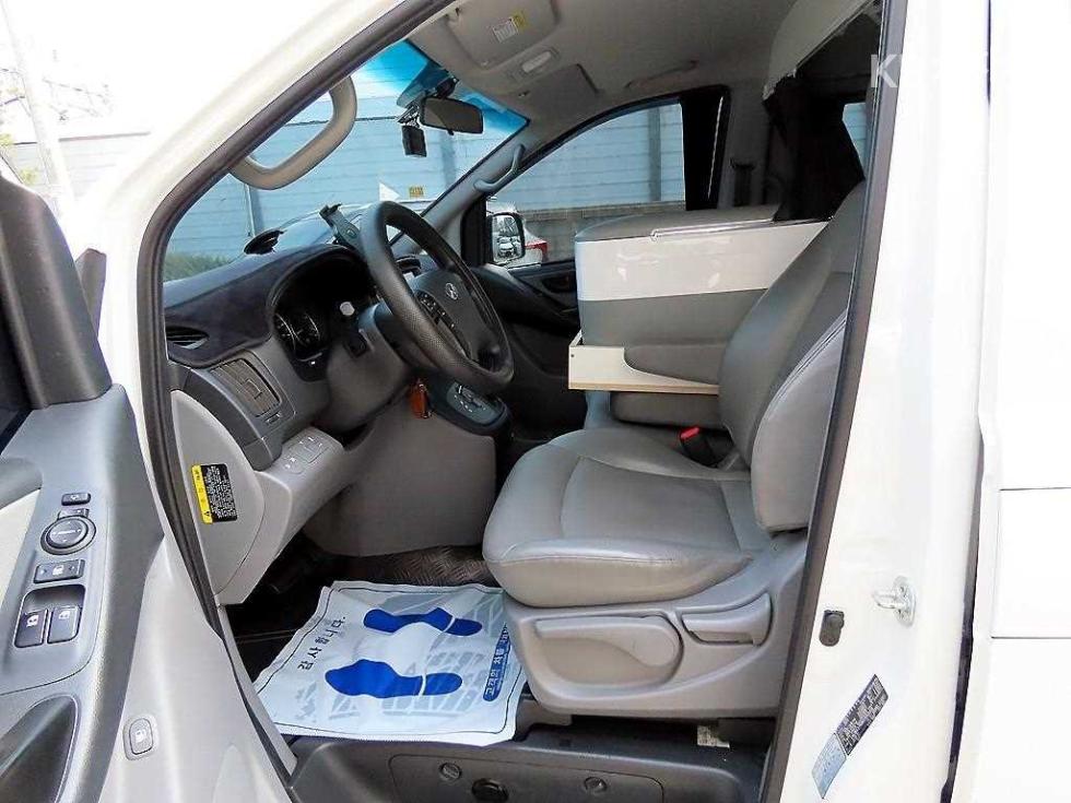Hyundai Starex — miniaturë 5