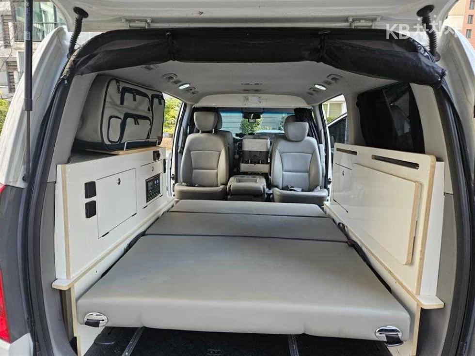 Hyundai Starex — miniaturë 9