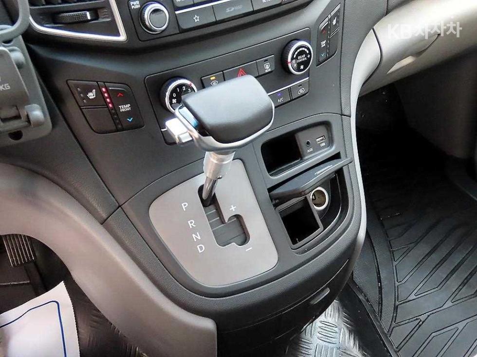 Hyundai Starex — miniaturë 13