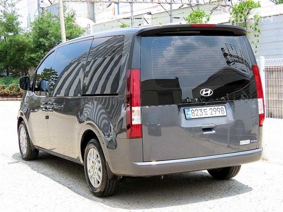 Hyundai Staria — miniaturë 3