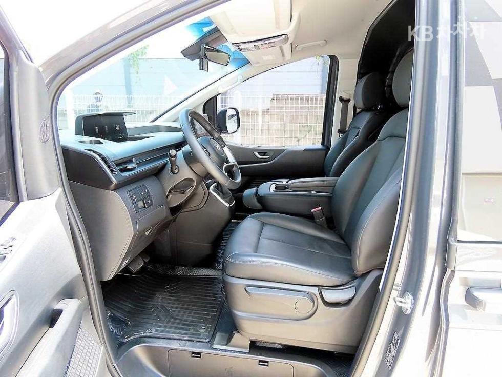 Hyundai Staria — miniaturë 5