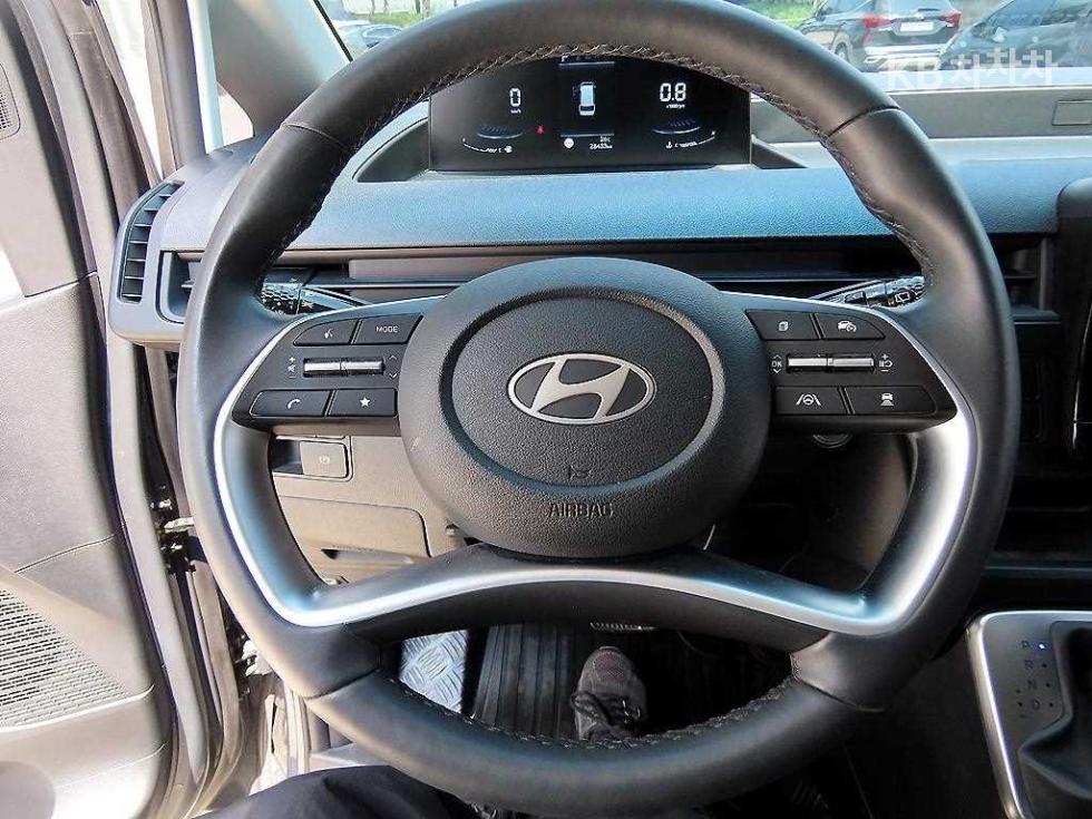 Hyundai Staria — miniaturë 8