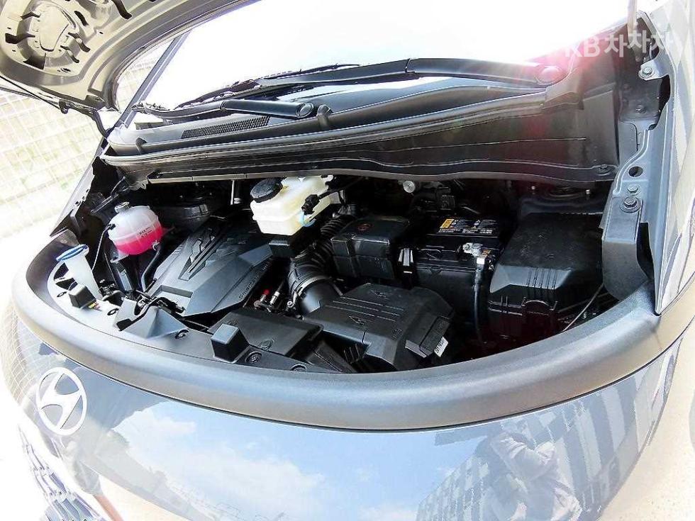 Hyundai Staria — miniaturë 18