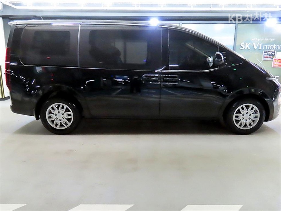 Hyundai Staria — miniaturë 3