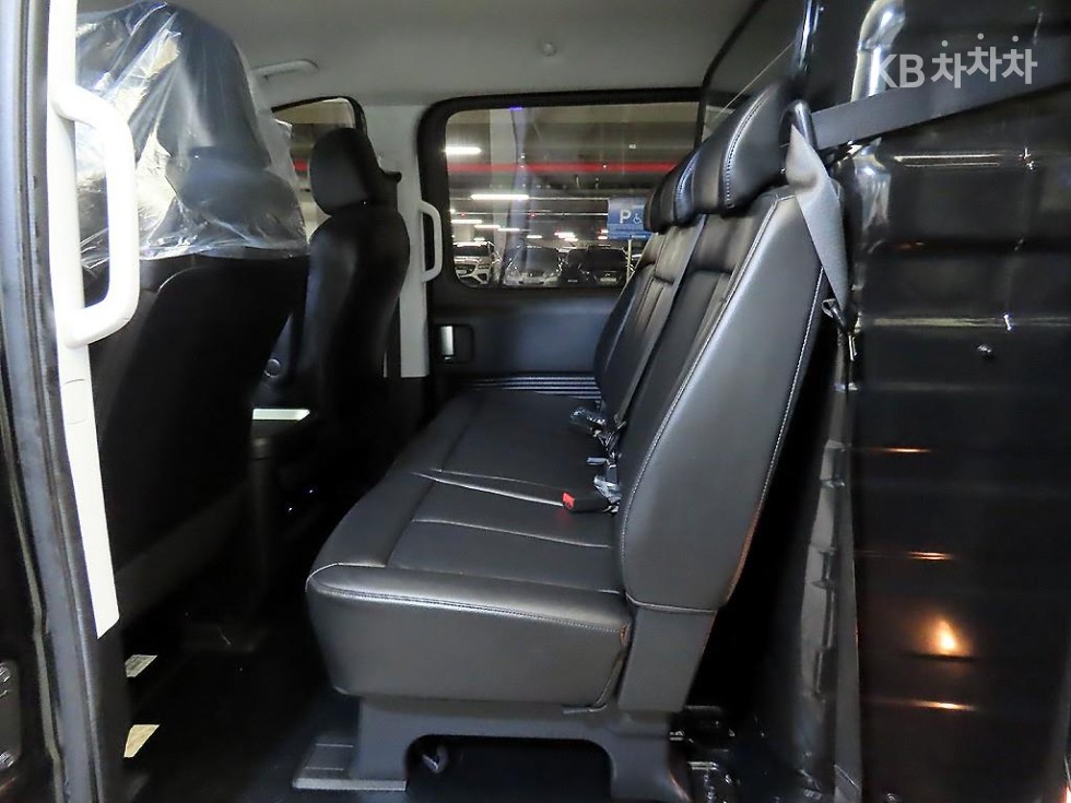 Hyundai Staria — miniaturë 7