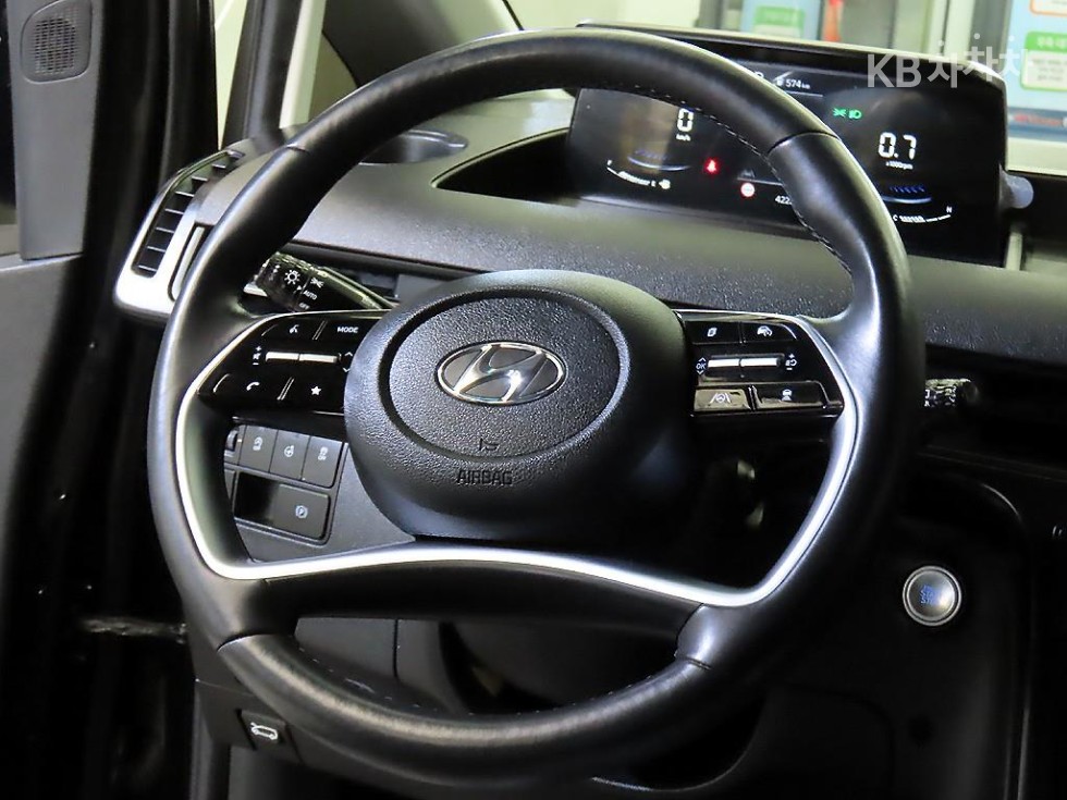 Hyundai Staria — miniaturë 8