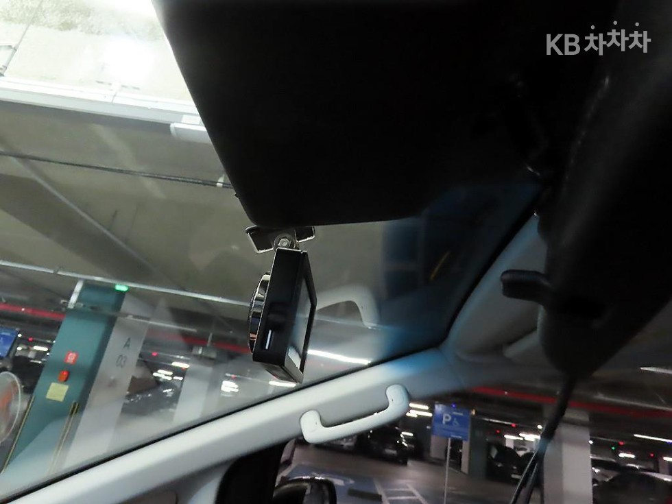 Hyundai Staria — miniaturë 15
