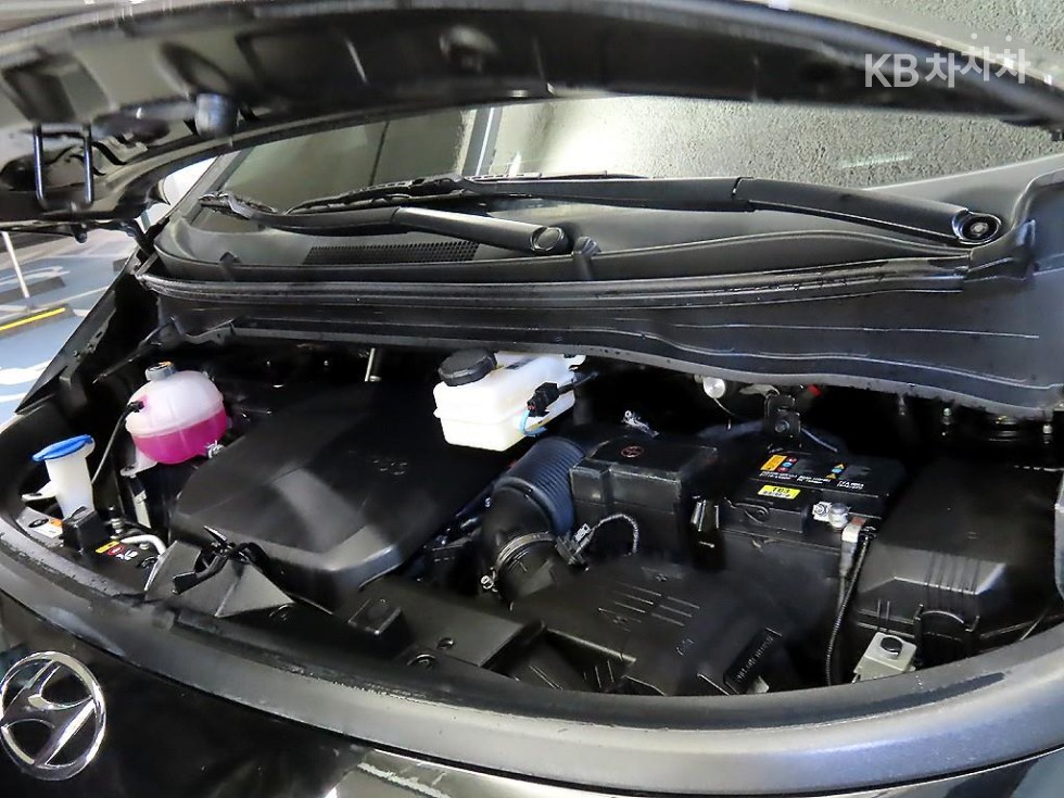 Hyundai Staria — miniaturë 19