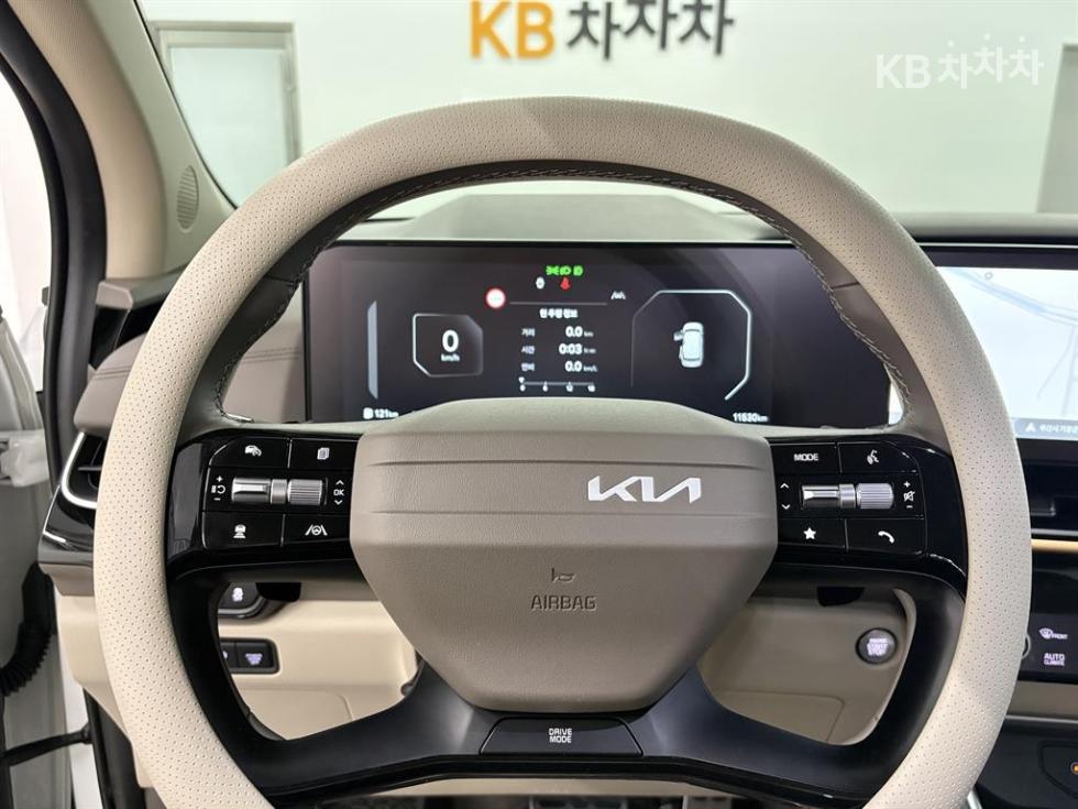 Kia Carnival — miniaturë 11