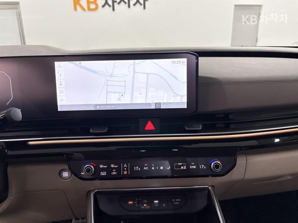 Kia Carnival — miniaturë 13