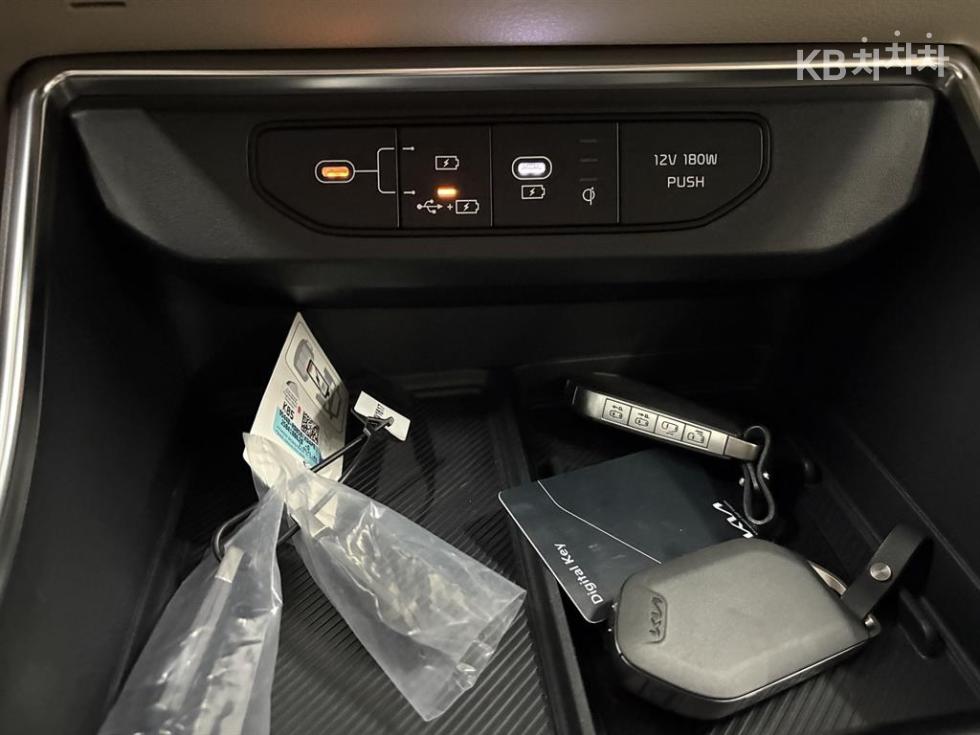 Kia Carnival — miniaturë 19