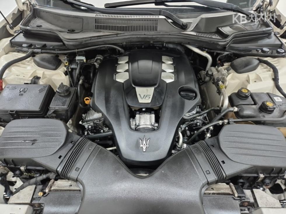 Maserati Ghibli — miniaturë 5